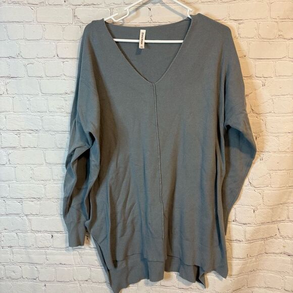 Zenana Premium Light Blue Knit Top - Picture 2 of 5
